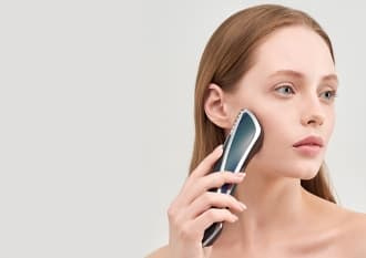 Аппарат для проведения домашней процедуры SMAS-лифтинга Marutaka LUXE фото 2